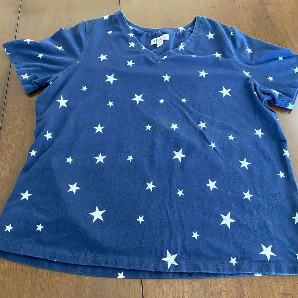 Denim & Co. Star Shirt V-Neck Womens Large Navy Blue Star Print Cotton Stretch
